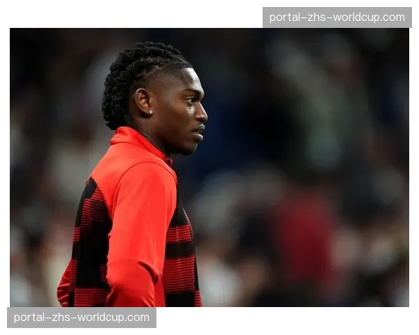 续约进展：AC米兰加速与莱奥的续约谈判，希望欧冠表现出色促成