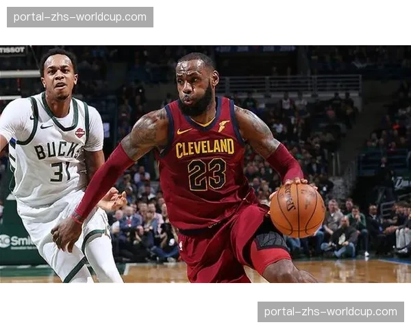 安德森一致判定战胜“开拓者”，巩固中量级排名